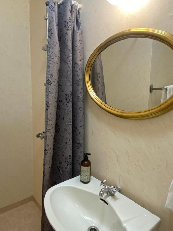 Gullringens Vaerdshus & Hotell Bagian luar foto